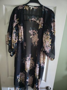 Black Floral Sheer Kimono